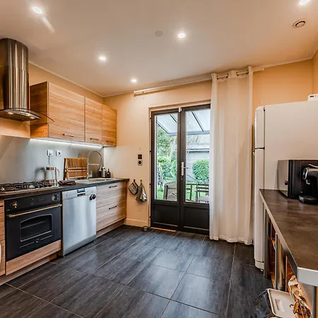 Apartment Le De La Leyre